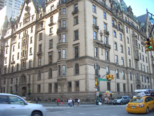 John Lennon and Yoko Ono house - www.RogerChartier.com
